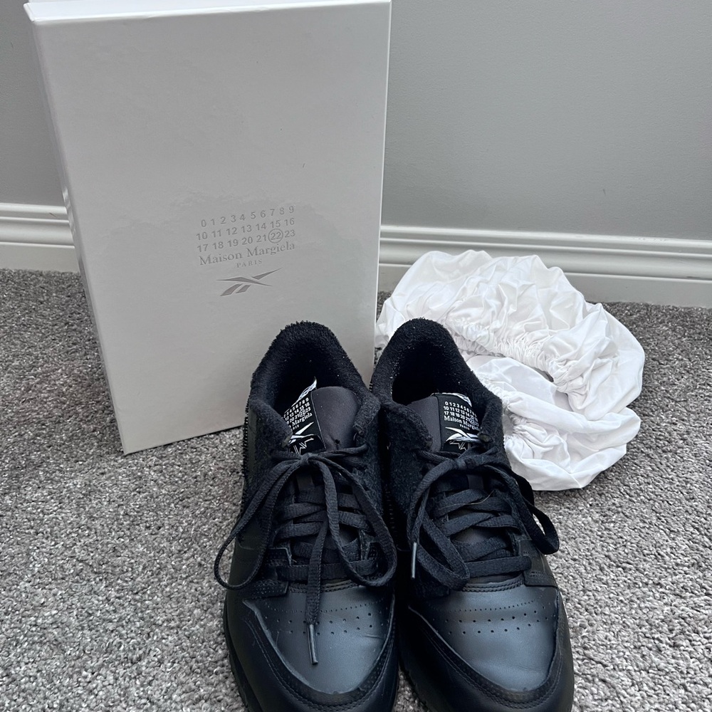 Maison Martin Margiela x Reebok Men's Black Leather Sneakers